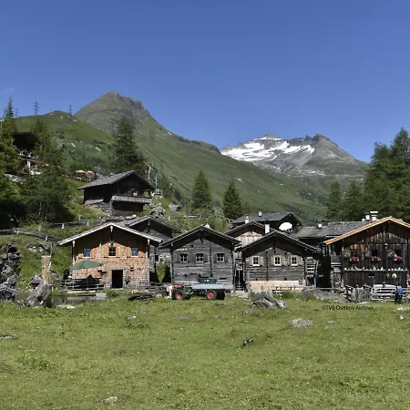 Lägenhet Matrei Park 45 *